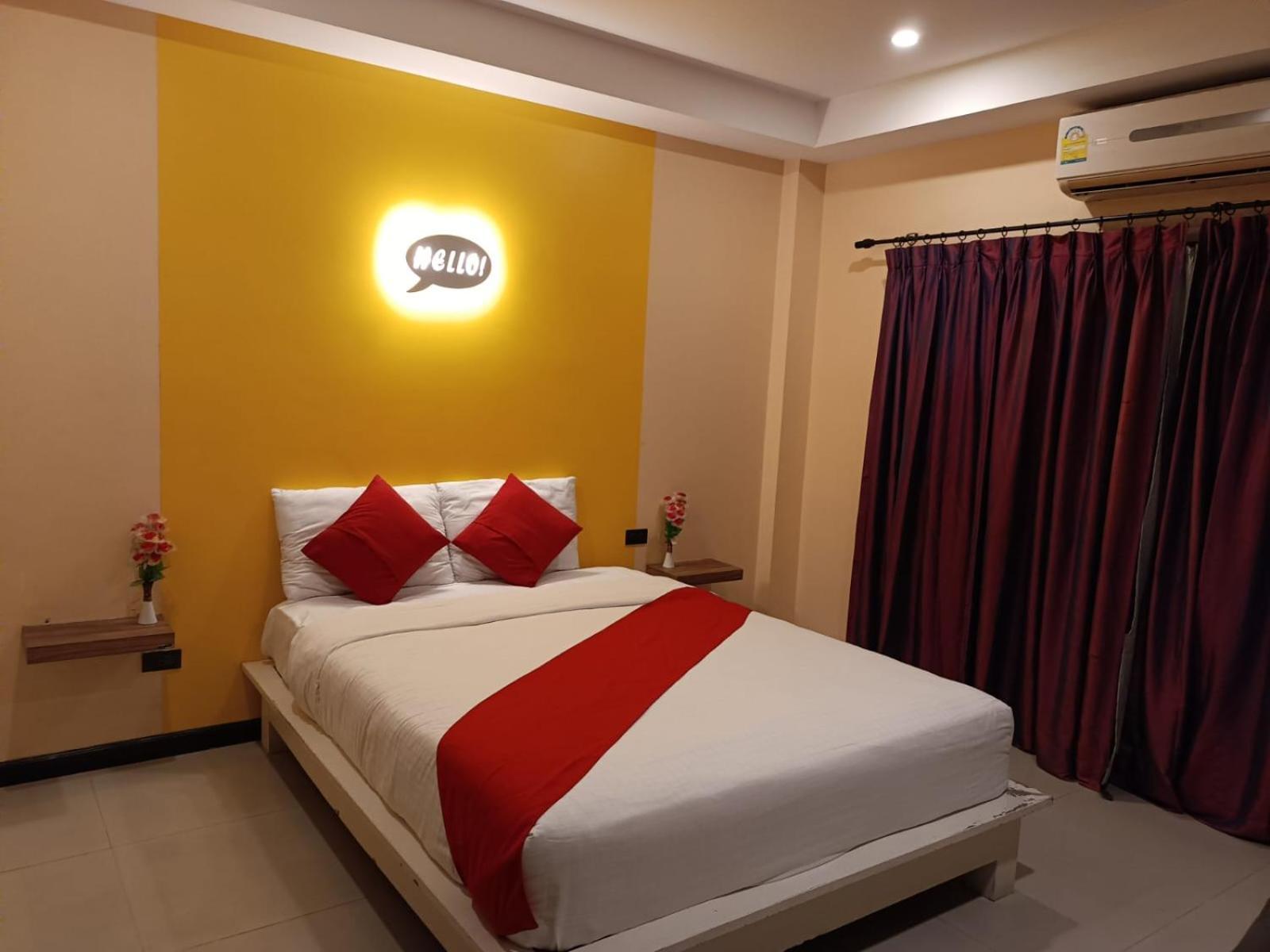 Aura Inn Rooms Pattaya Bagian luar foto