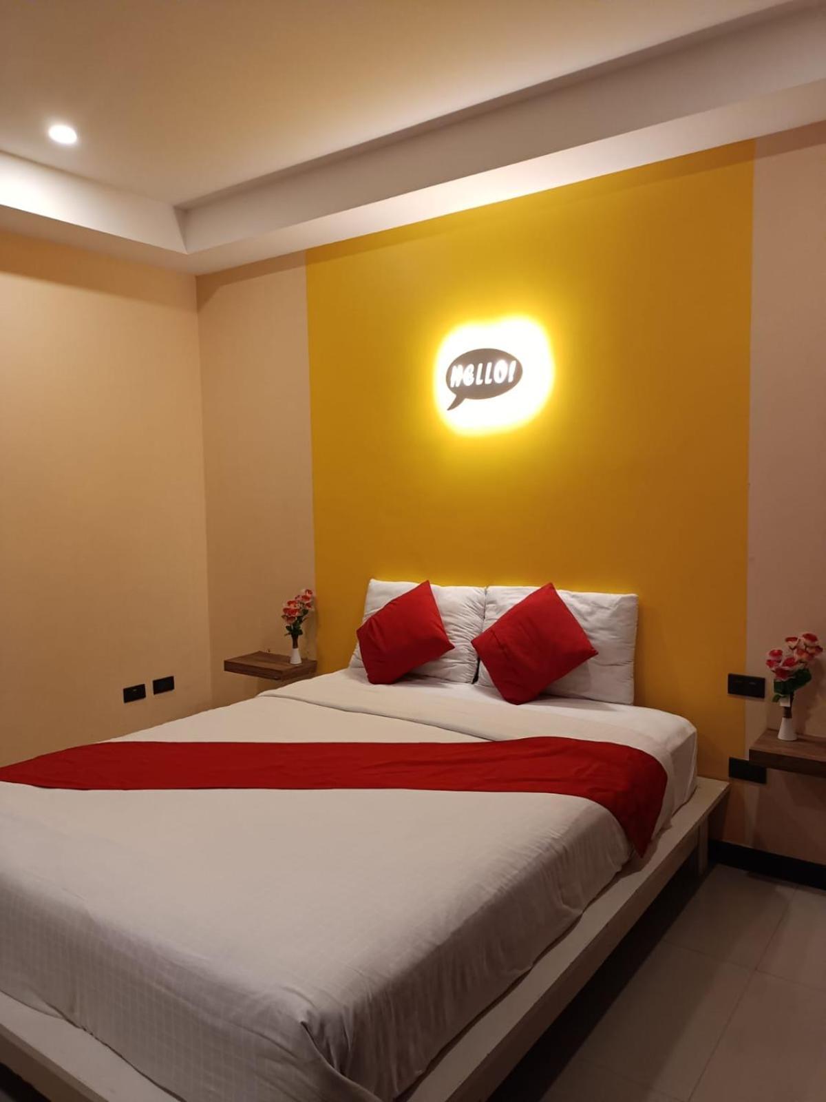 Aura Inn Rooms Pattaya Bagian luar foto